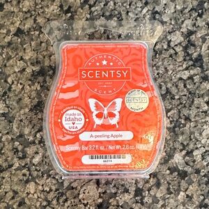 Scentsy A-peeling Apple Wax Bar - Vibrant Orange